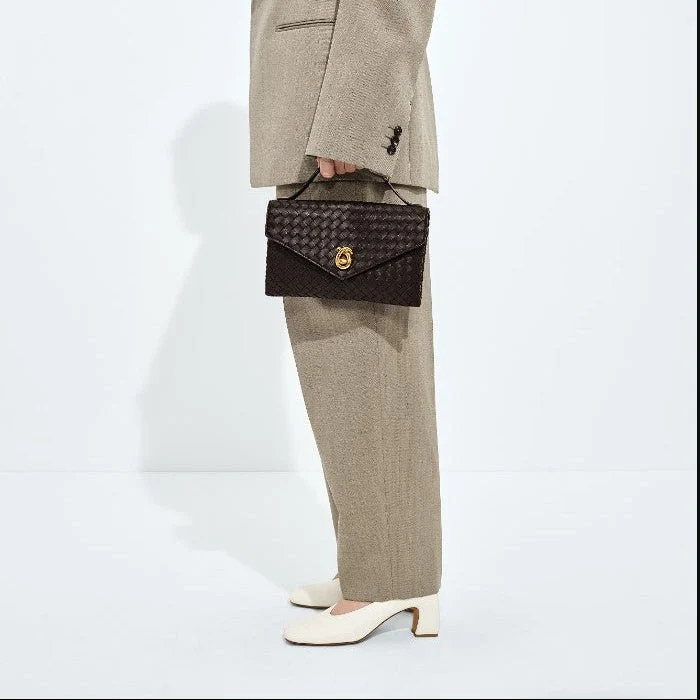 Bottega Knot Lock Fondant Bag - Image 4