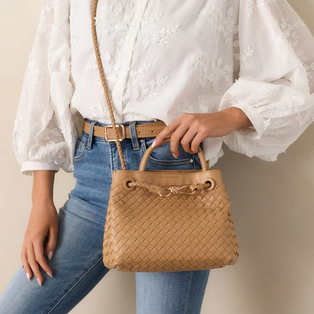 Bottega Small Andiamo Khaki - Image 2