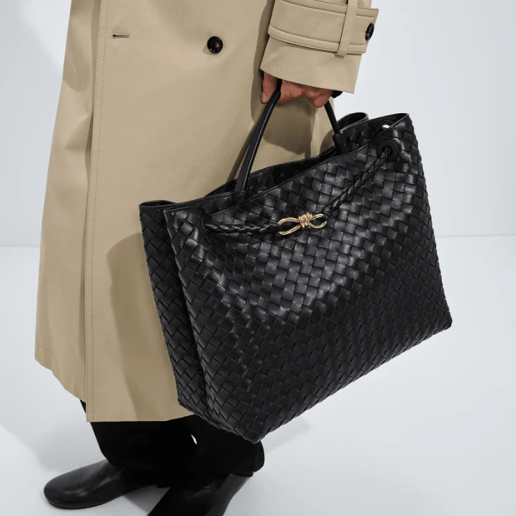 Bottega Veneta Large Andiamo Black - Image 5