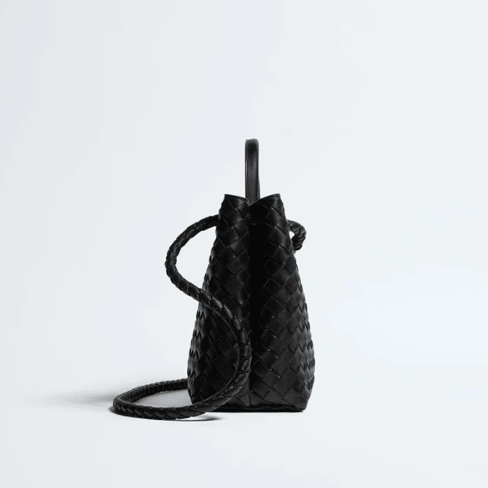 Bottega Veneta Medium Andiamo Crossbody Bag in Intrecciato Leather Black - Image 2