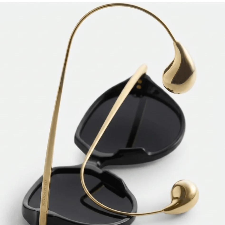 Bottega Veneta Oversized Sunglasses With Iconic Gold Drop Charm - Image 2