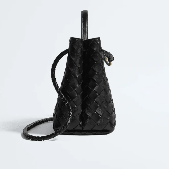 Bottega Veneta Small Andiamo Black Leather Bag - Image 4
