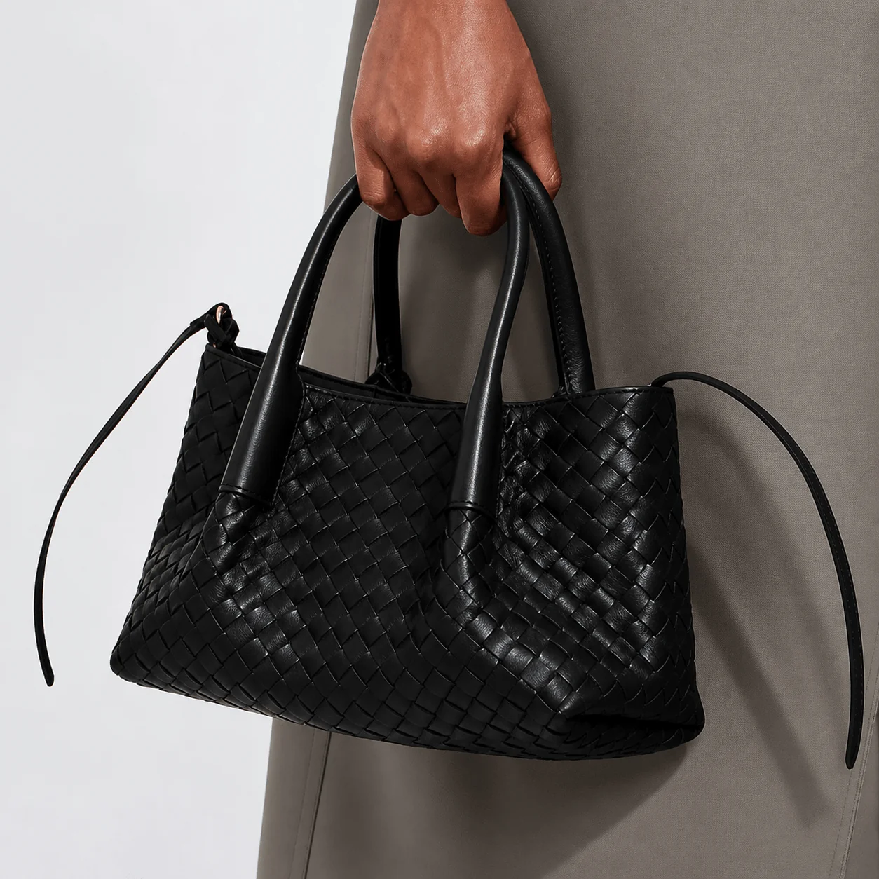 Bottega Veneta Small Pinacoteca Bag Black - Image 2