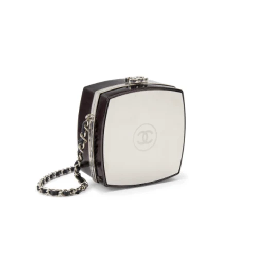 Chanel Black Patent Leather and Silver Mirror Minaudière Silver Hardware - Image 2