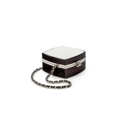 Chanel Black Patent Leather and Silver Mirror Minaudière Silver Hardware - Image 6
