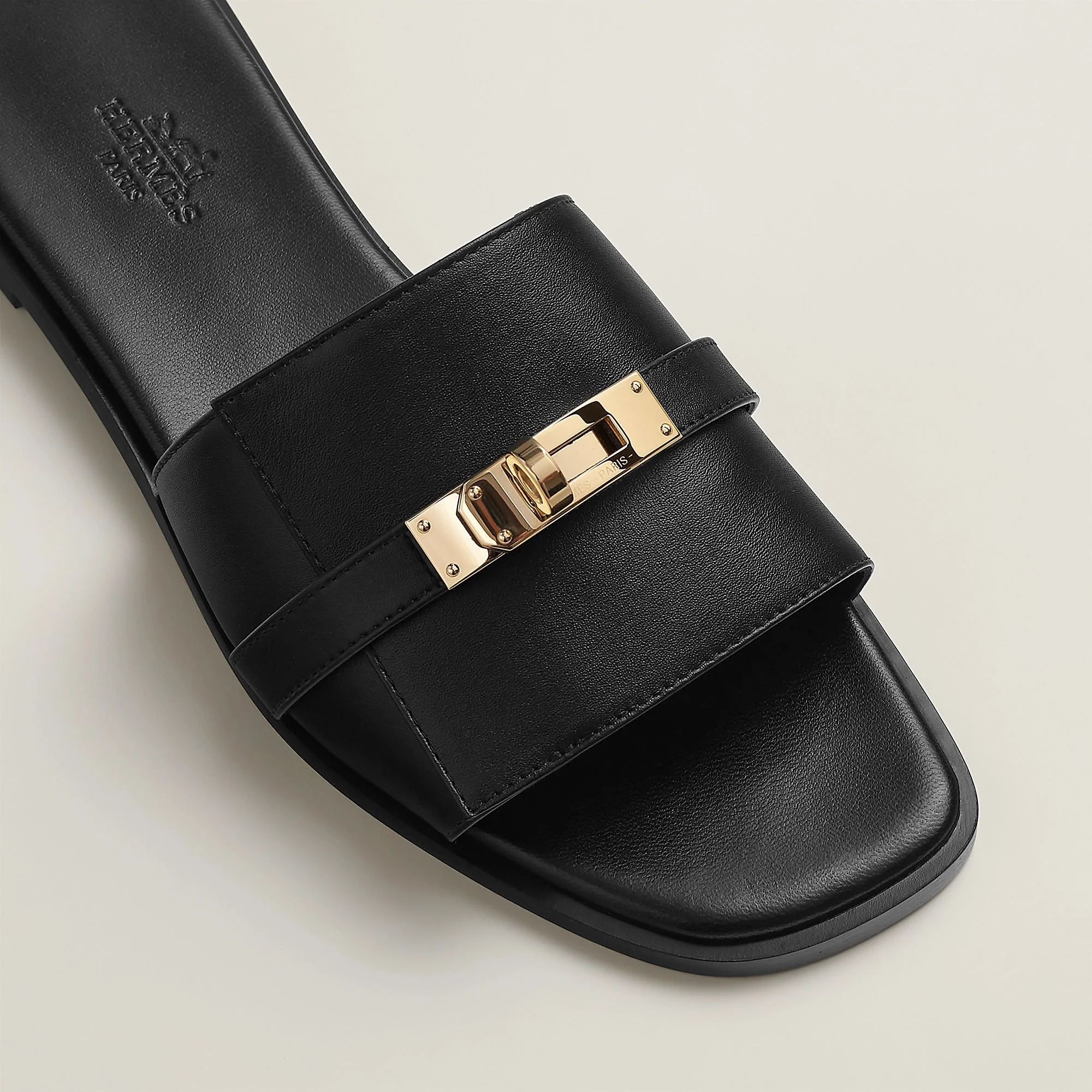 Hermès Giulia Sandal Noir - Image 3
