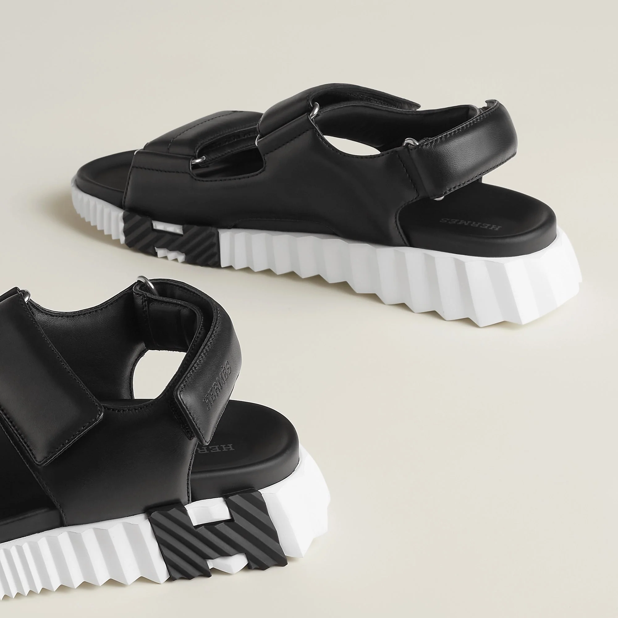 Hermès Junior Sandal Noir - Image 6