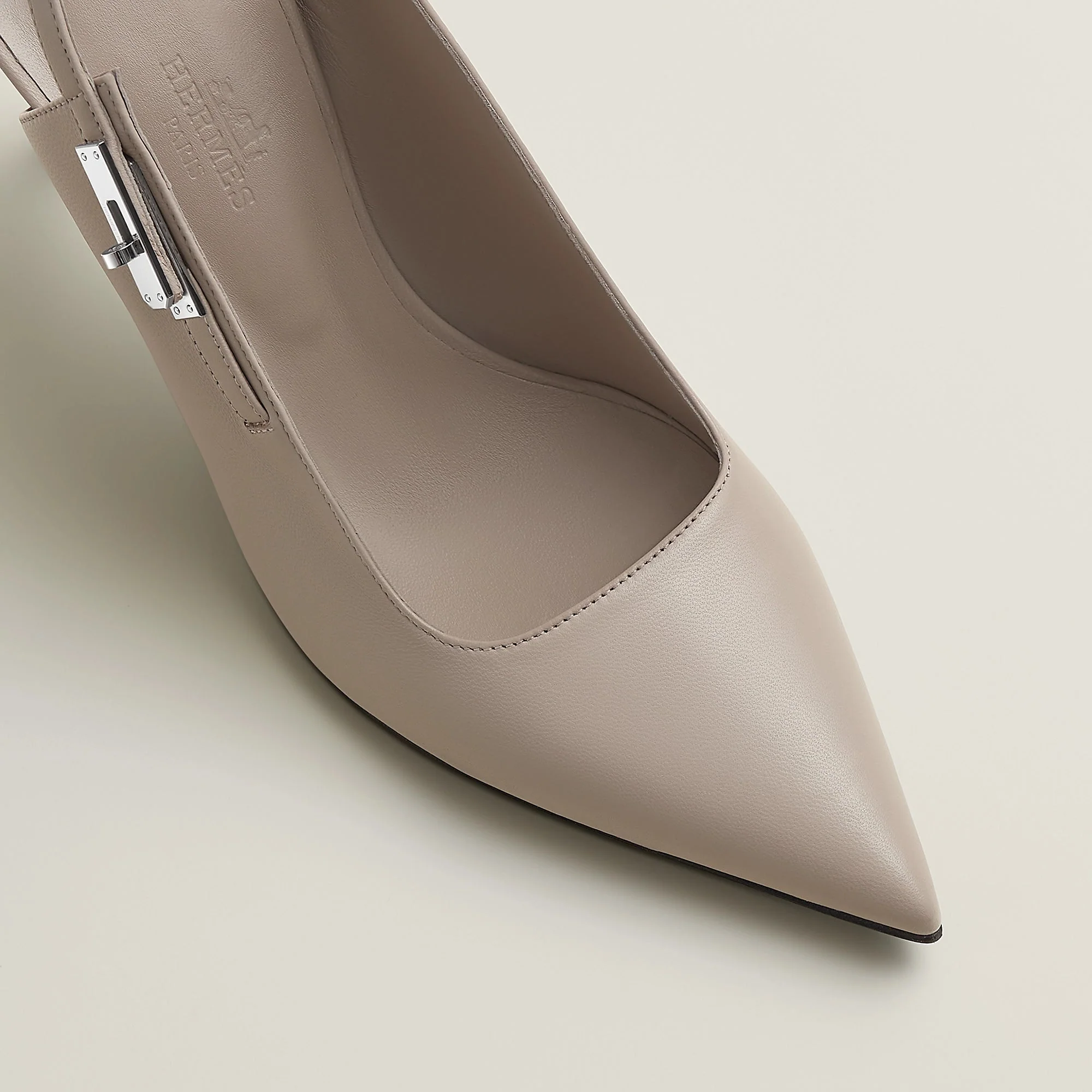 Hermès Lover 80 Pump Beige Galet Heels - Image 4