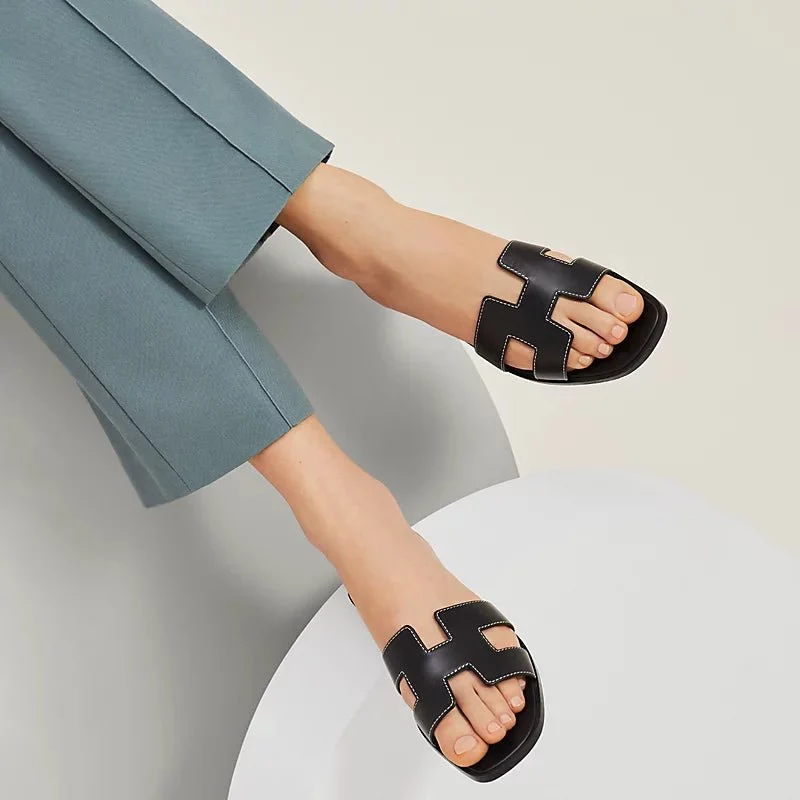 Hermès Oran Sandal Black - Image 2