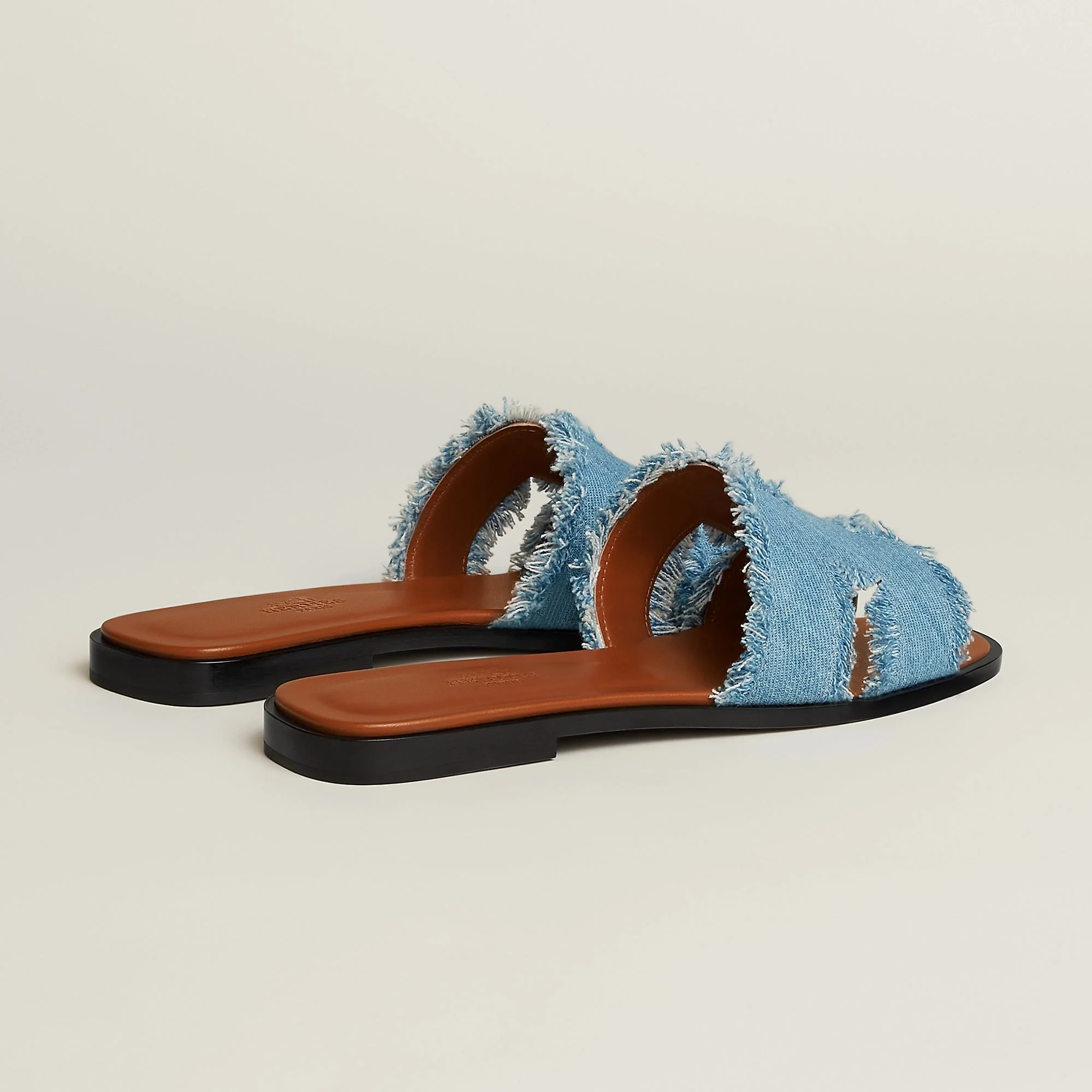 Hermès Oran Sandal Bleu Clair - Image 2
