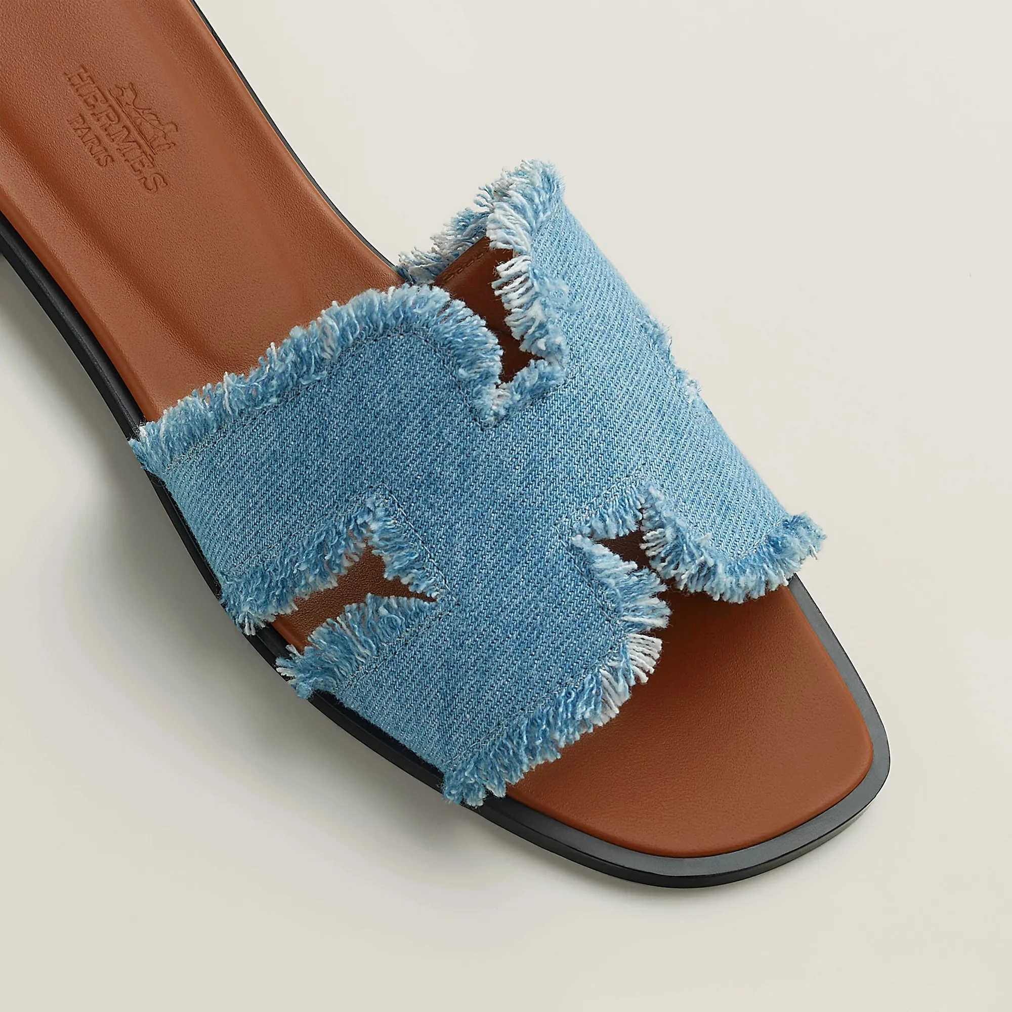Hermès Oran Sandal Bleu Clair - Image 4