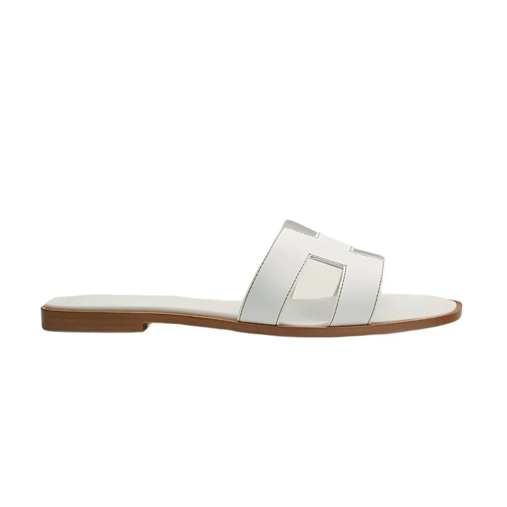 Hermès White Leather Oran Flats Slipper - Image 3