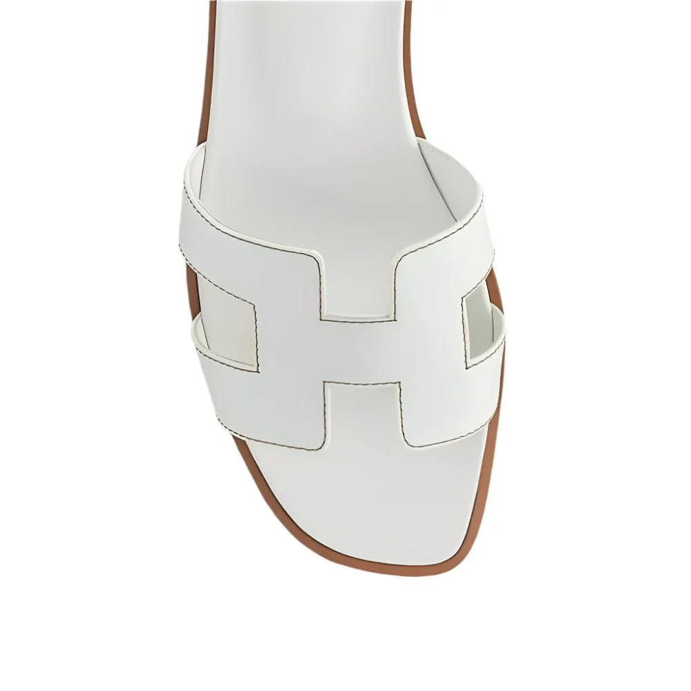 Hermès White Leather Oran Flats Slipper - Image 4