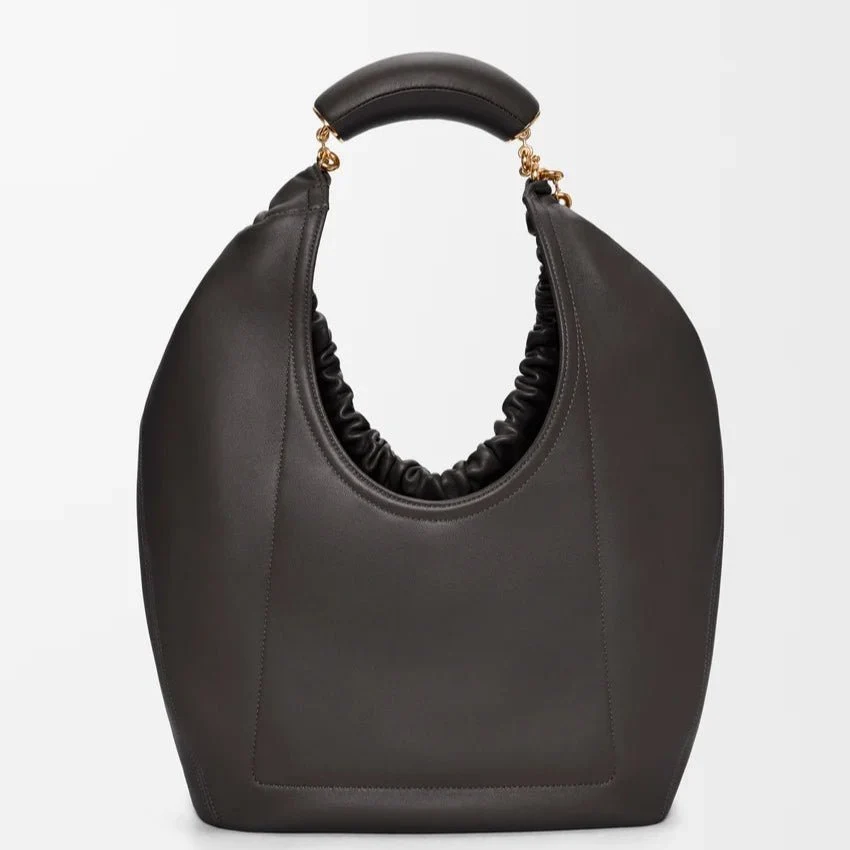 Loewe Medium Squeeze Bag - Image 4