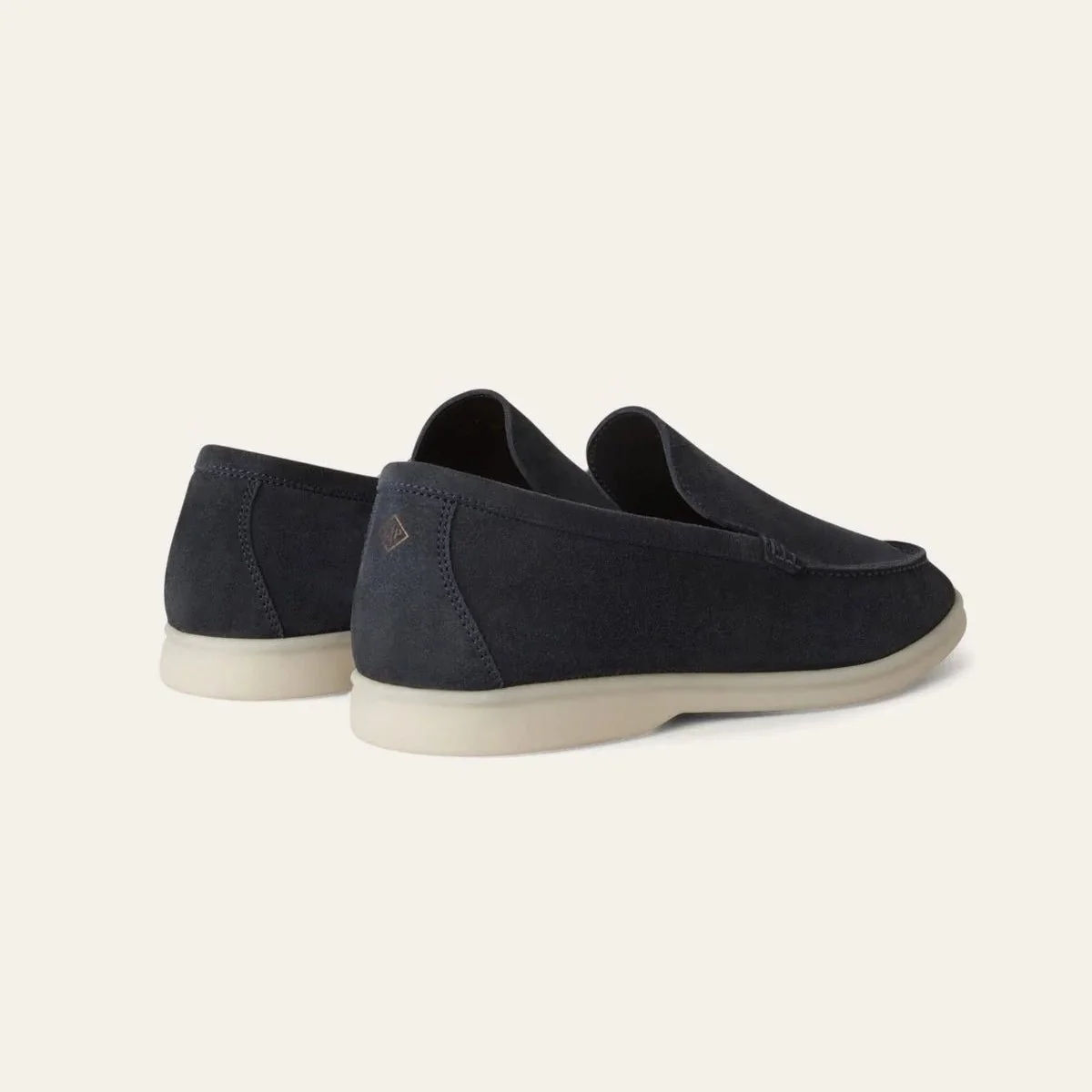 Loro Piana Summer Walk - Image 2