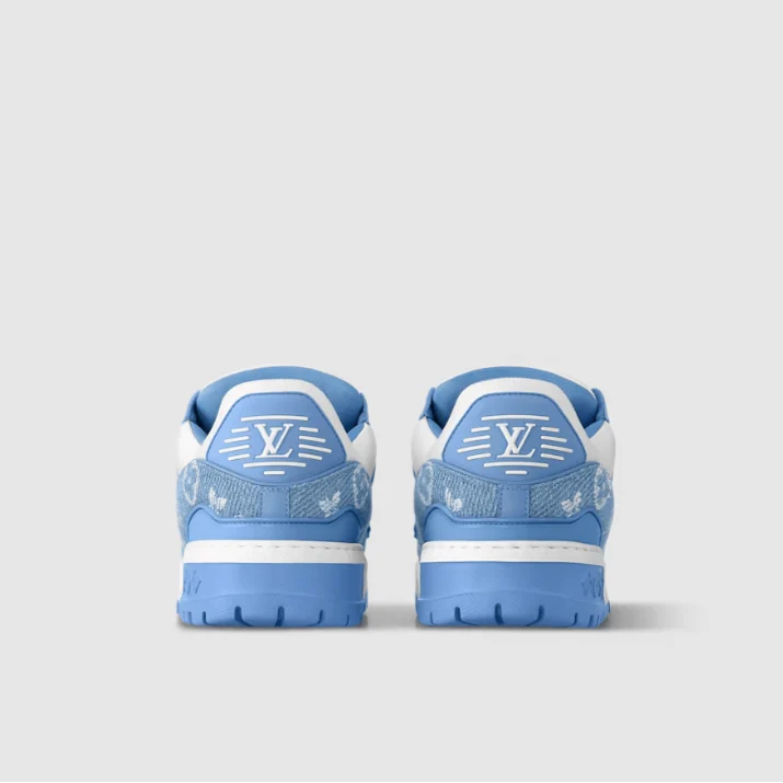Louis Vuitton ‘LV Trainer Maxi’ Sneakers Light Blue Monogram & White - Image 3