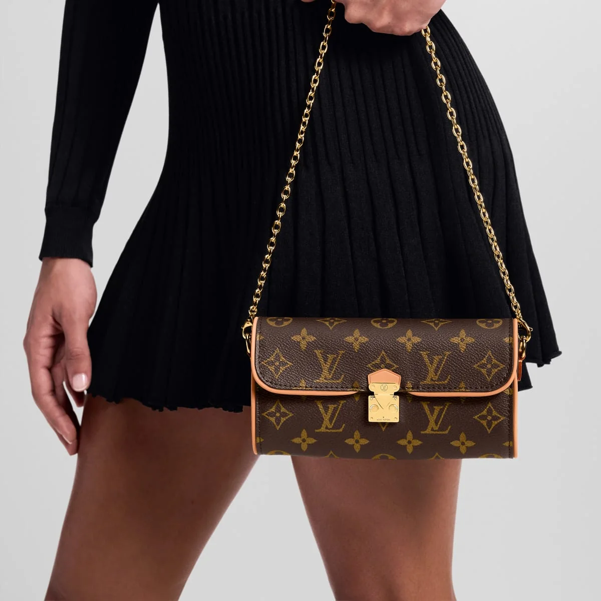 Louis Vuitton Pochette Camille - Image 5