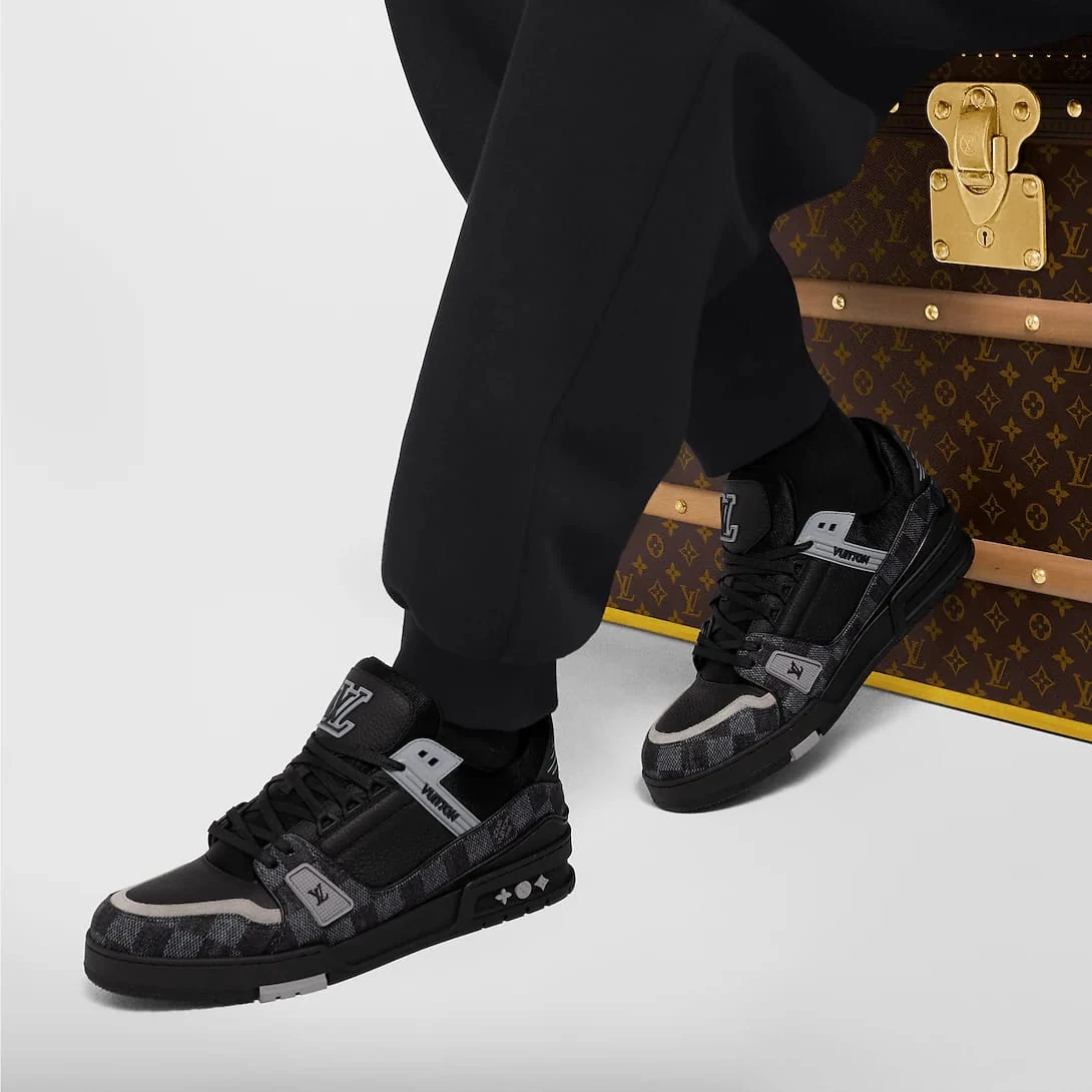 Louis Vuitton Trainer Sneaker - Image 3