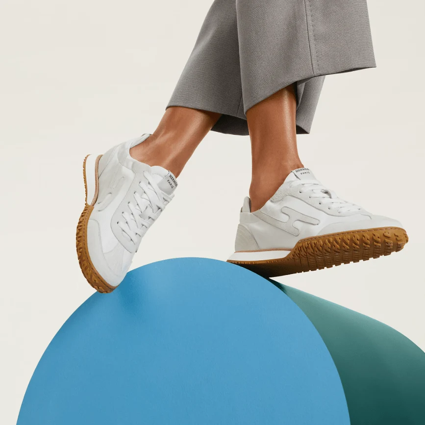 Hermès Jet Sneaker White With Gray H Detail - Image 3