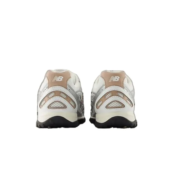 New Balance Flat Is Fall Essential - Image 2