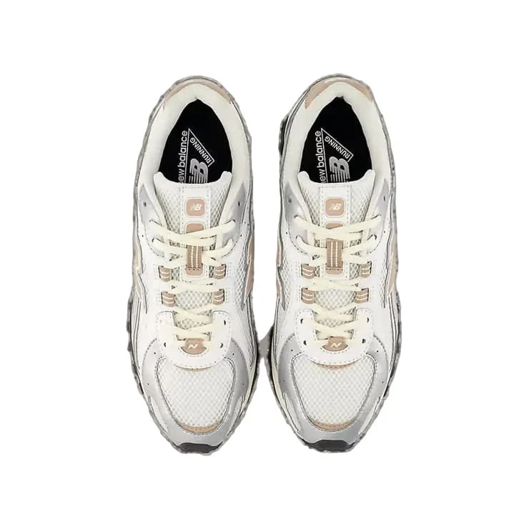 New Balance Flat Is Fall Essential - Image 3