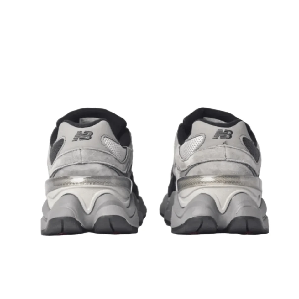 New Balance Shoes In Black And Gray - Image 3