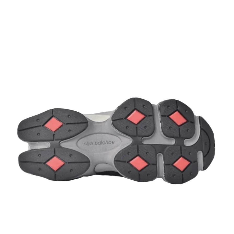 New Balance Shoes In Black And Gray - Image 5