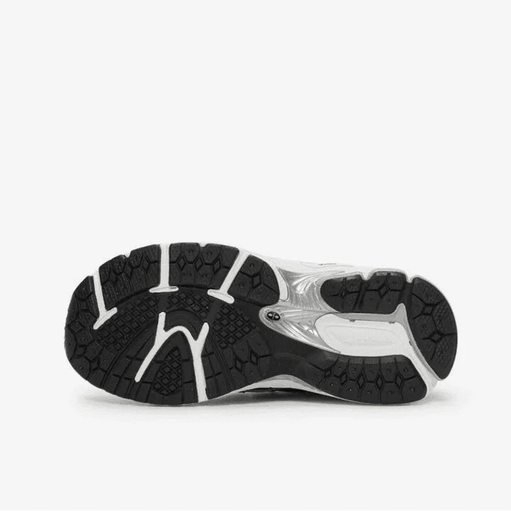 New Balance" Silver" Shoes 1906R - Image 3