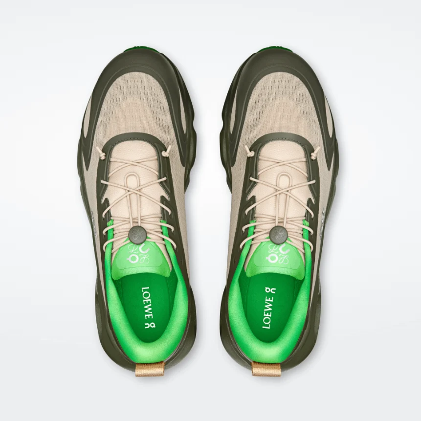 On Running Cloudsolo Loewe Khaki Green | Sand Sneakers - Image 5