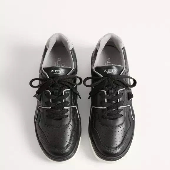 Valentino One Stud Low-Top Nappa Sneaker For Man in Black/Grey - Image 3